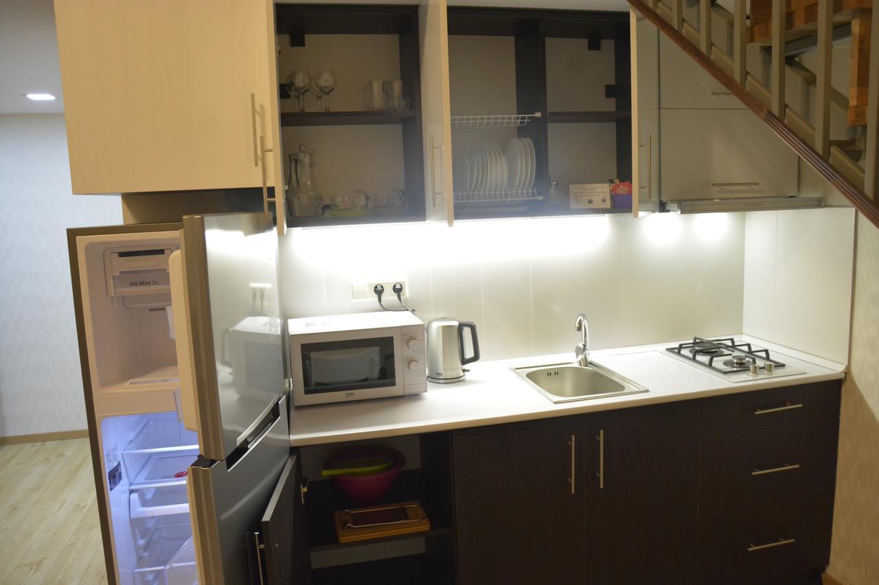 Full Comfort Apartment On Aghmashenebeli Tbilisi Kamer foto
