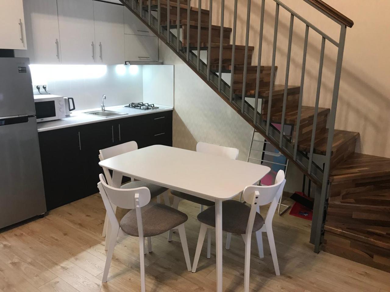 Full Comfort Apartment On Aghmashenebeli Tbilisi Buitenkant foto