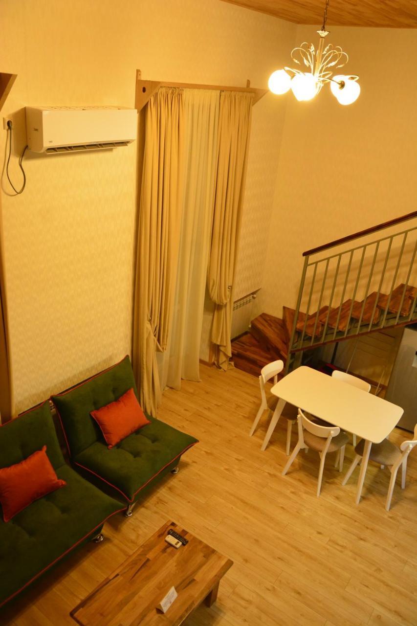 Full Comfort Apartment On Aghmashenebeli Tbilisi Buitenkant foto