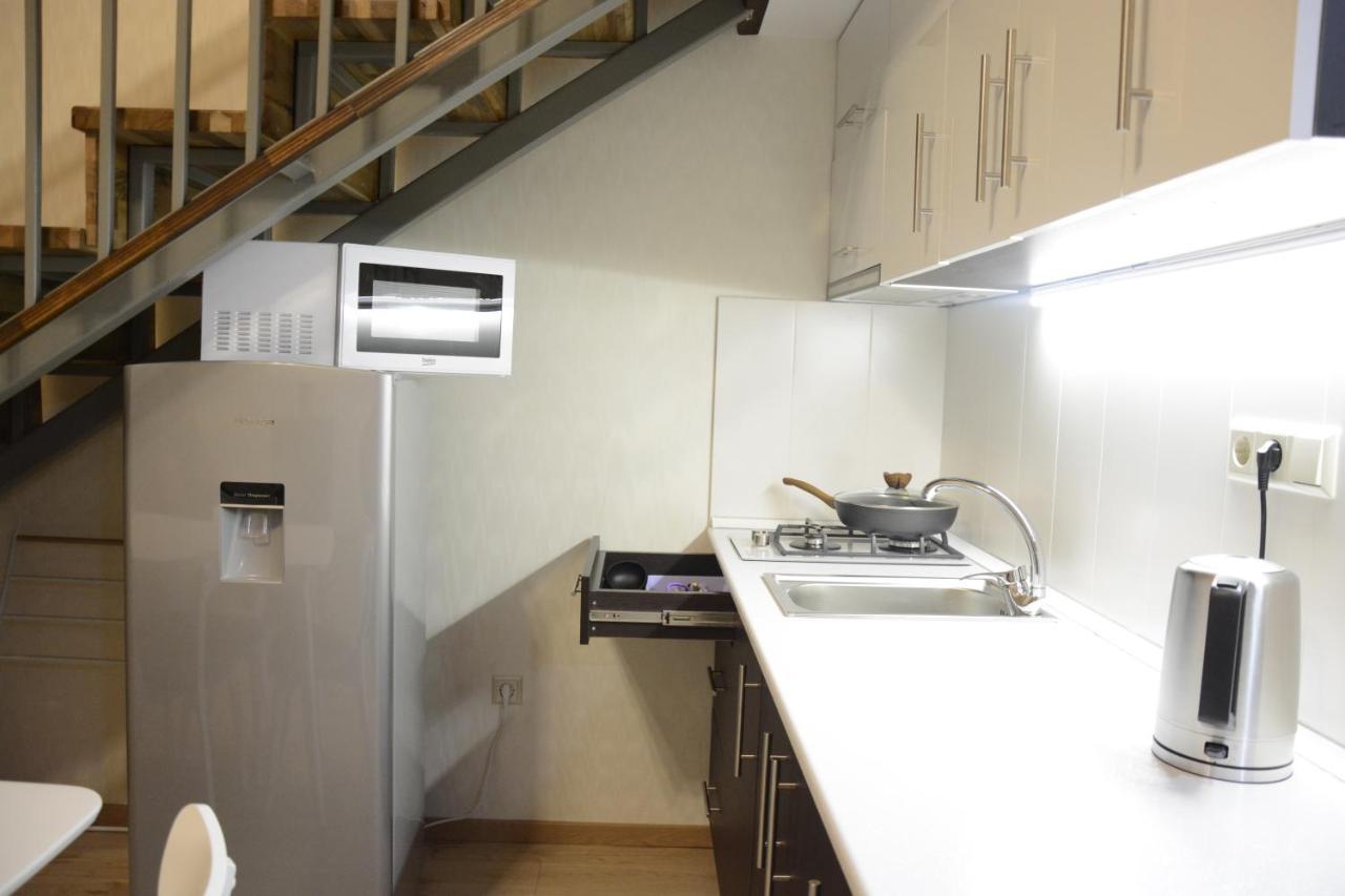 Full Comfort Apartment On Aghmashenebeli Tbilisi Buitenkant foto