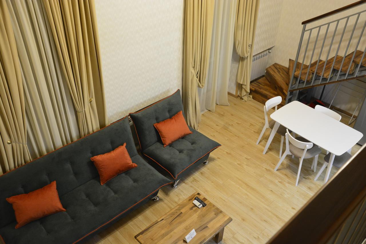 Full Comfort Apartment On Aghmashenebeli Tbilisi Buitenkant foto