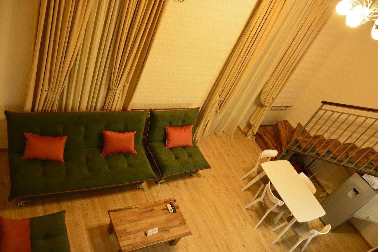 Full Comfort Apartment On Aghmashenebeli Tbilisi Buitenkant foto