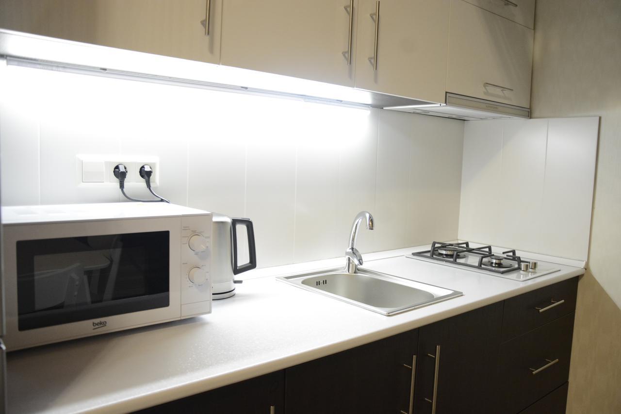 Full Comfort Apartment On Aghmashenebeli Tbilisi Buitenkant foto